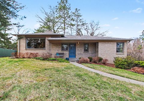 Photo of 20 Heatheridge Street, Ann Arbor, MI 48104 (MLS # 81026014789)