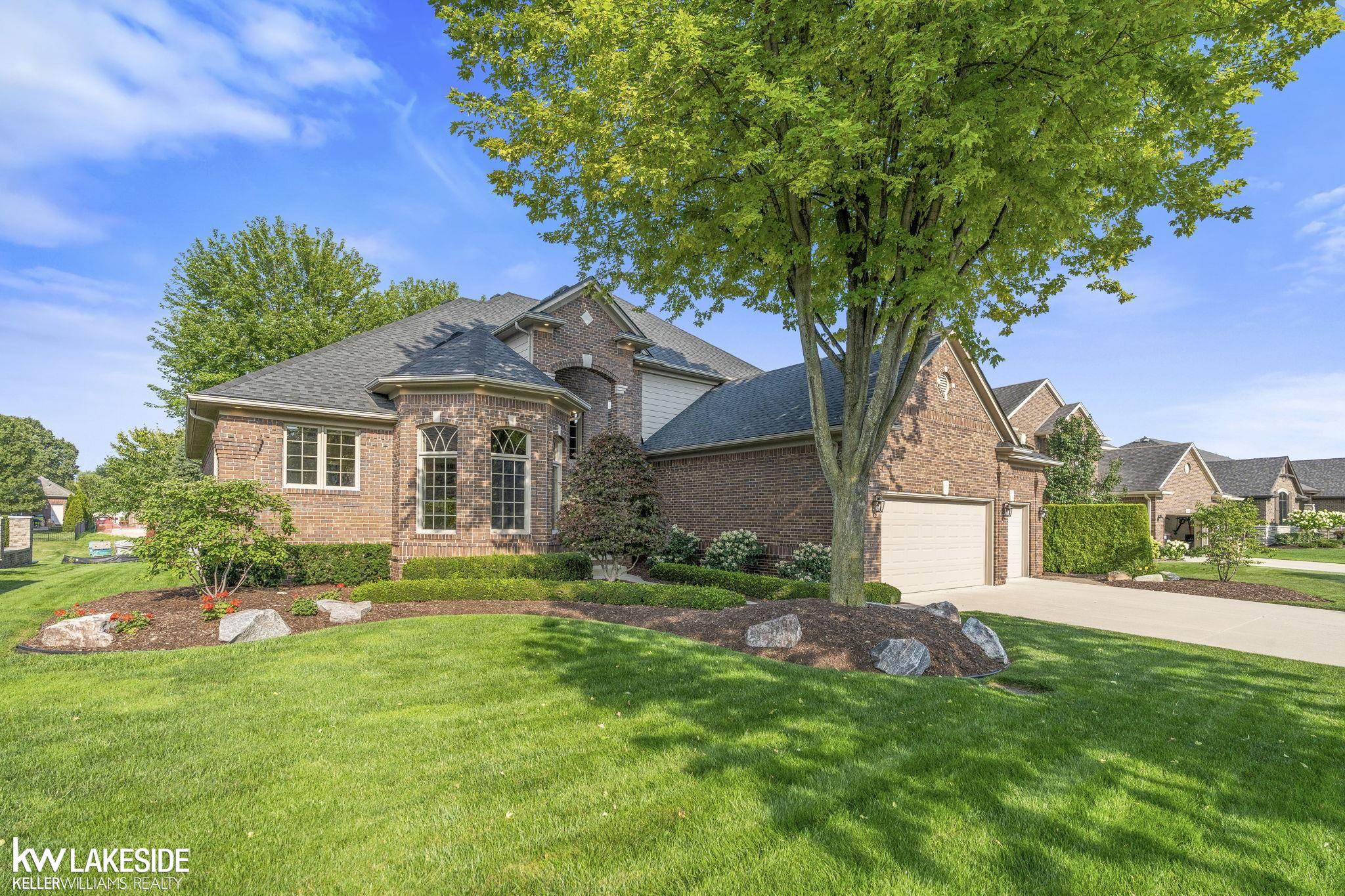 49454 London Bridge Drive