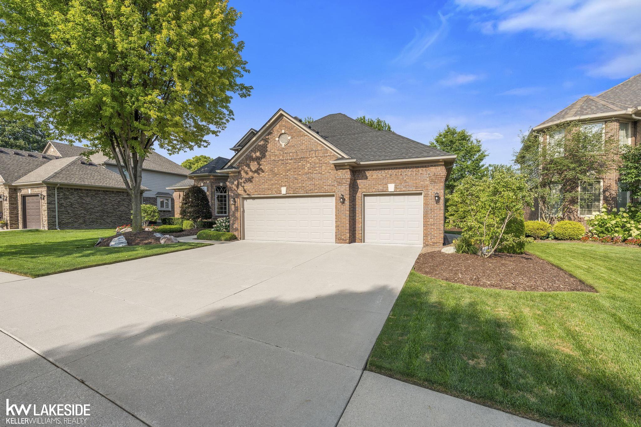 49454 London Bridge Drive