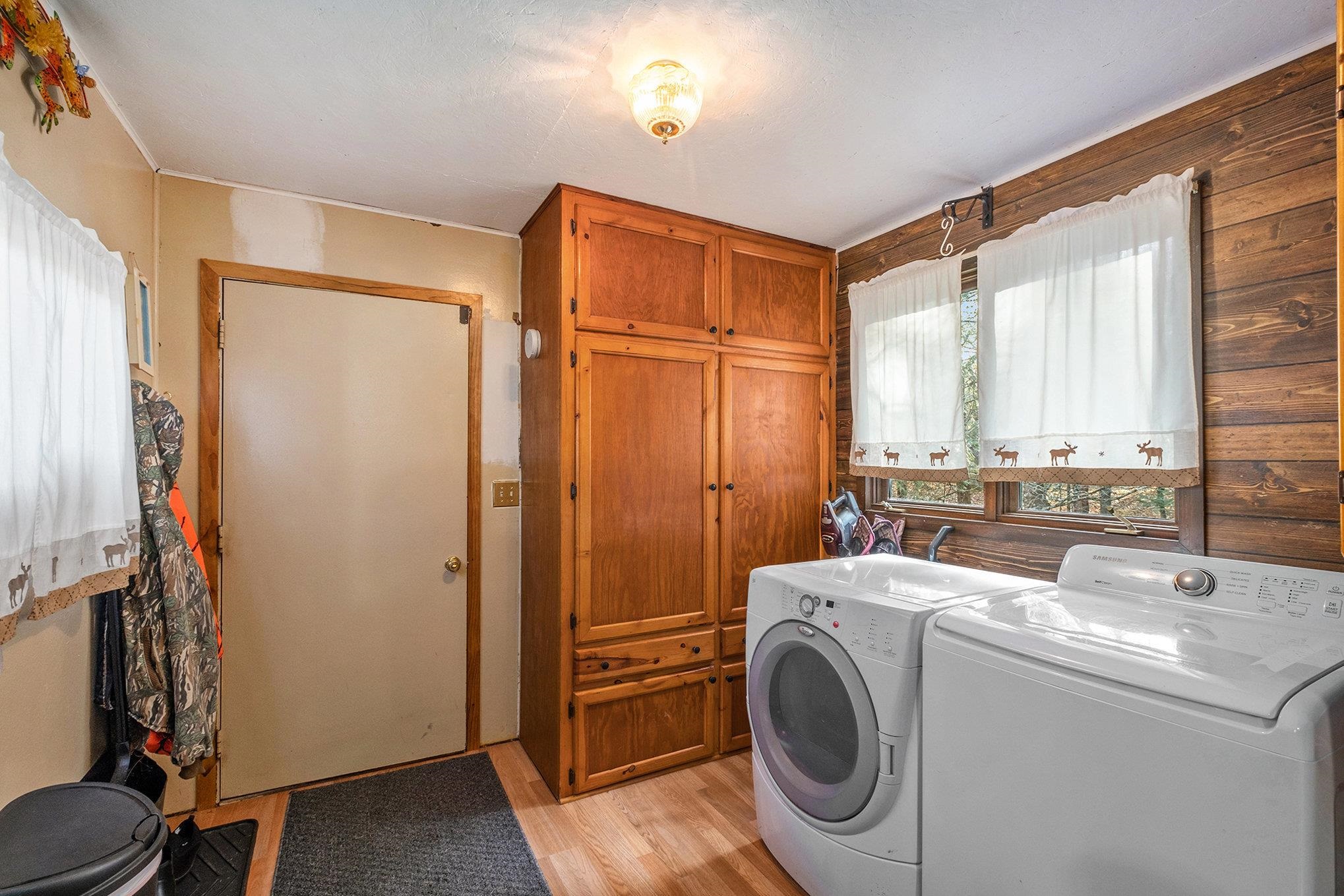 5489 S Kings Highway