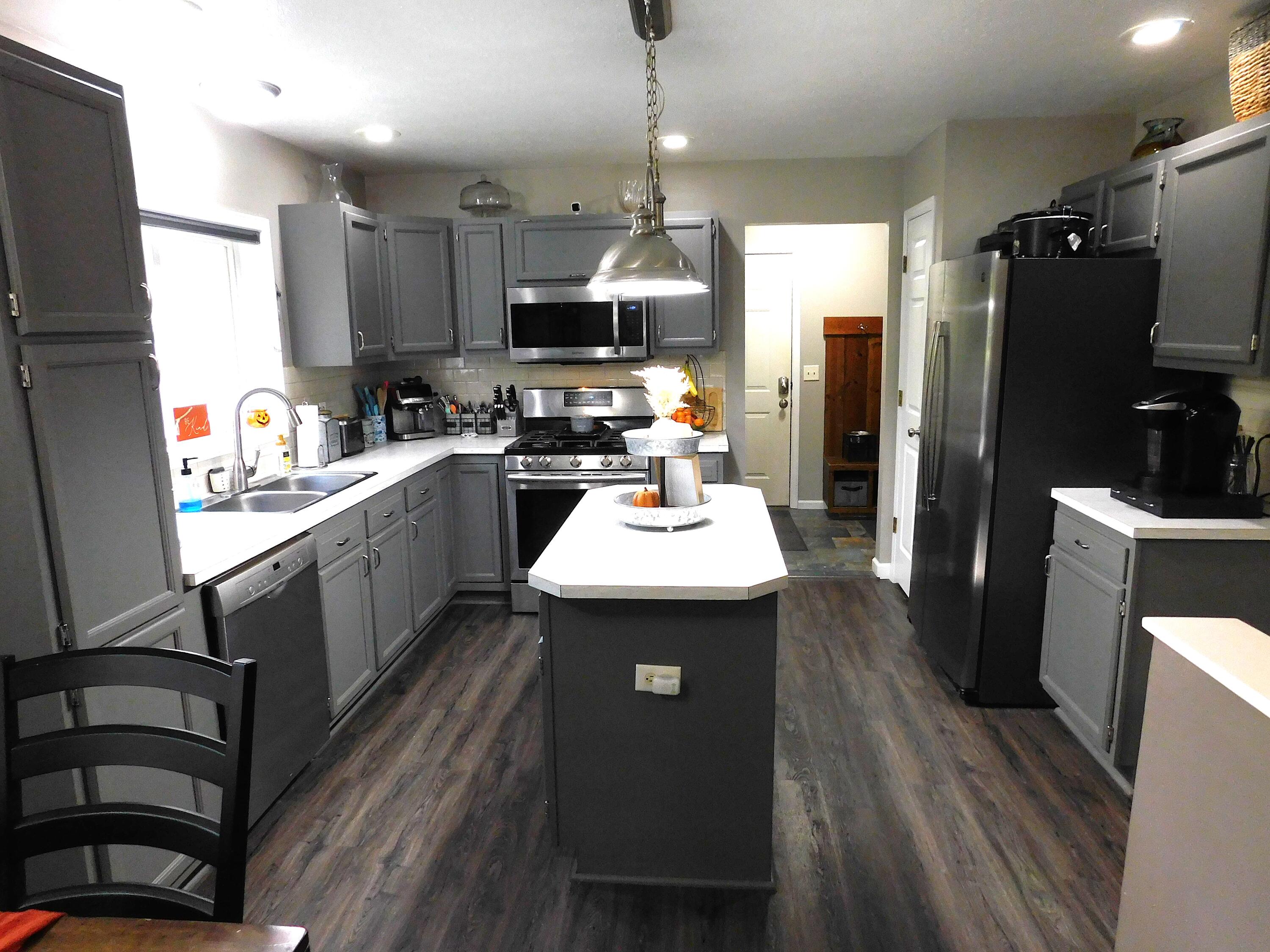 13360 Keller Avenue NE