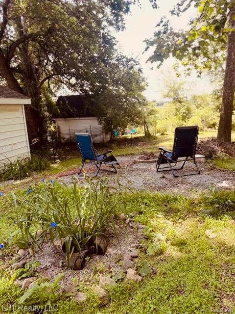 5868 Outer Drive