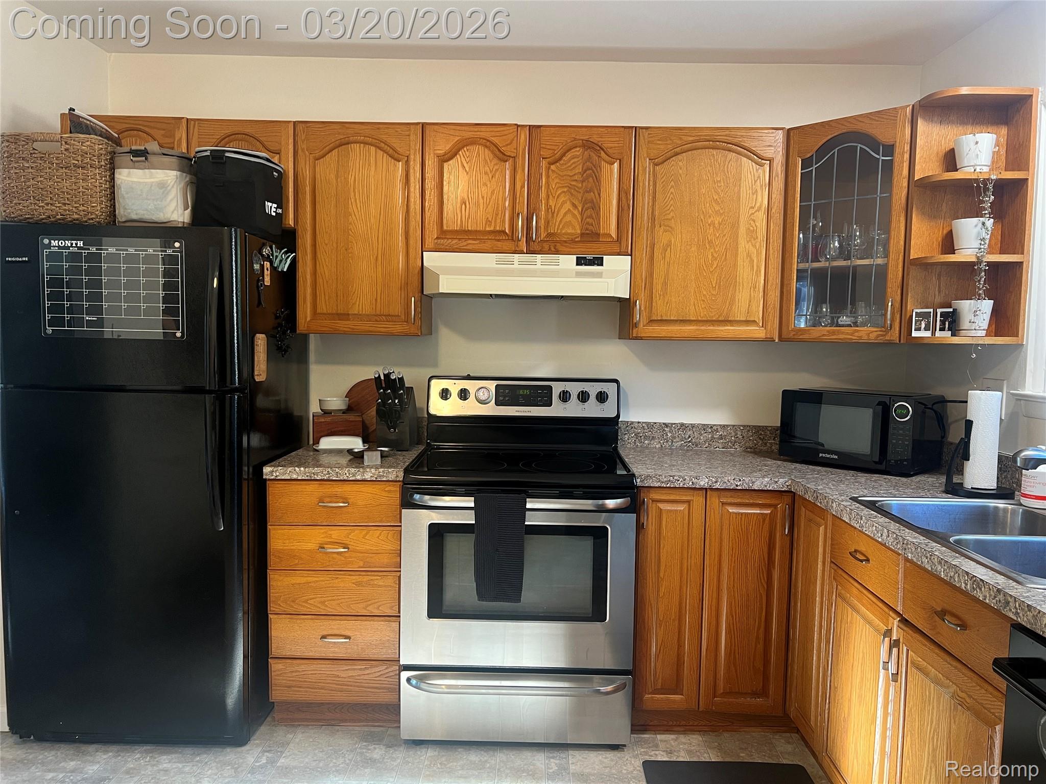 4335 Crestdale Avenue