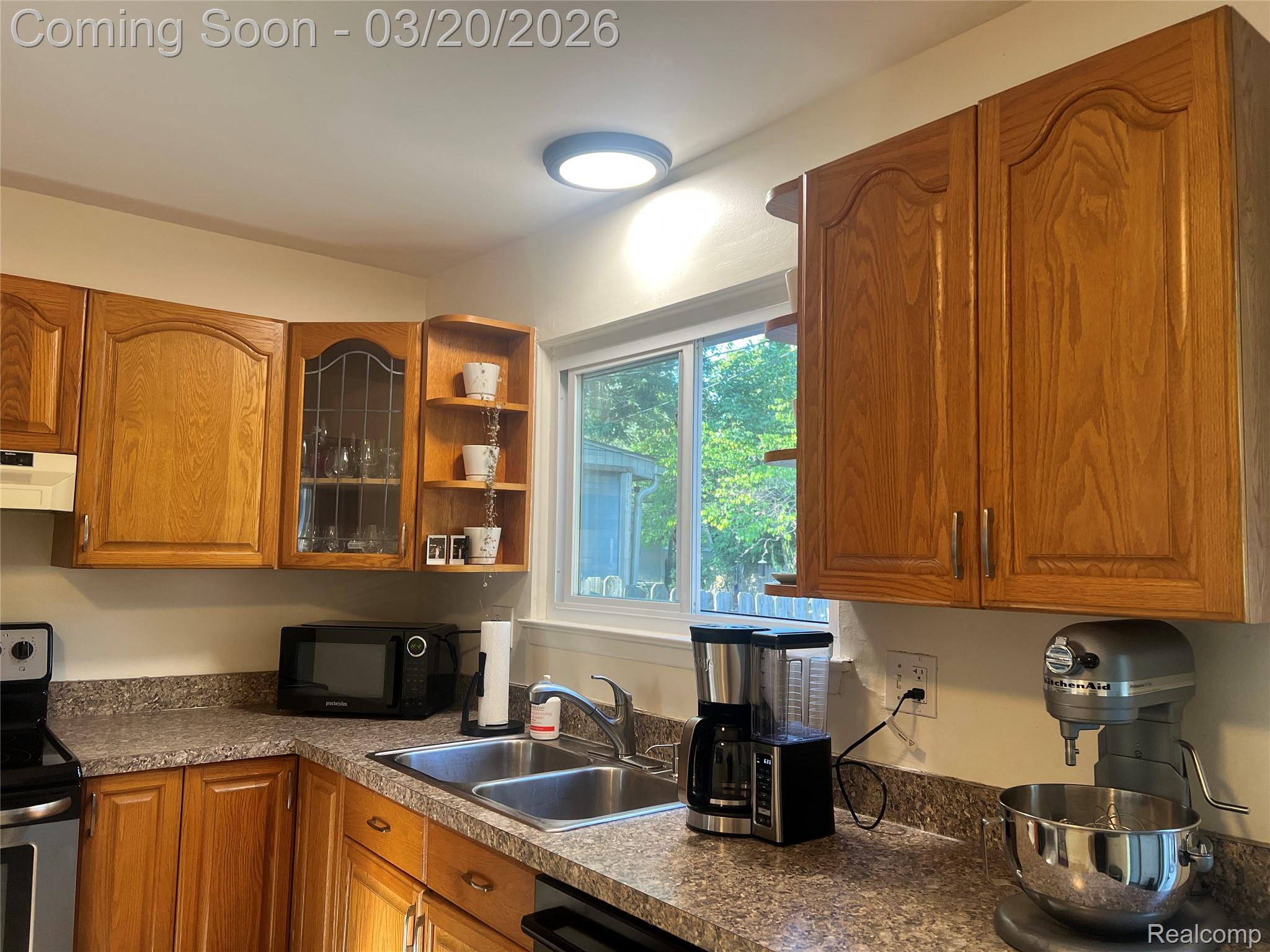 4335 Crestdale Avenue