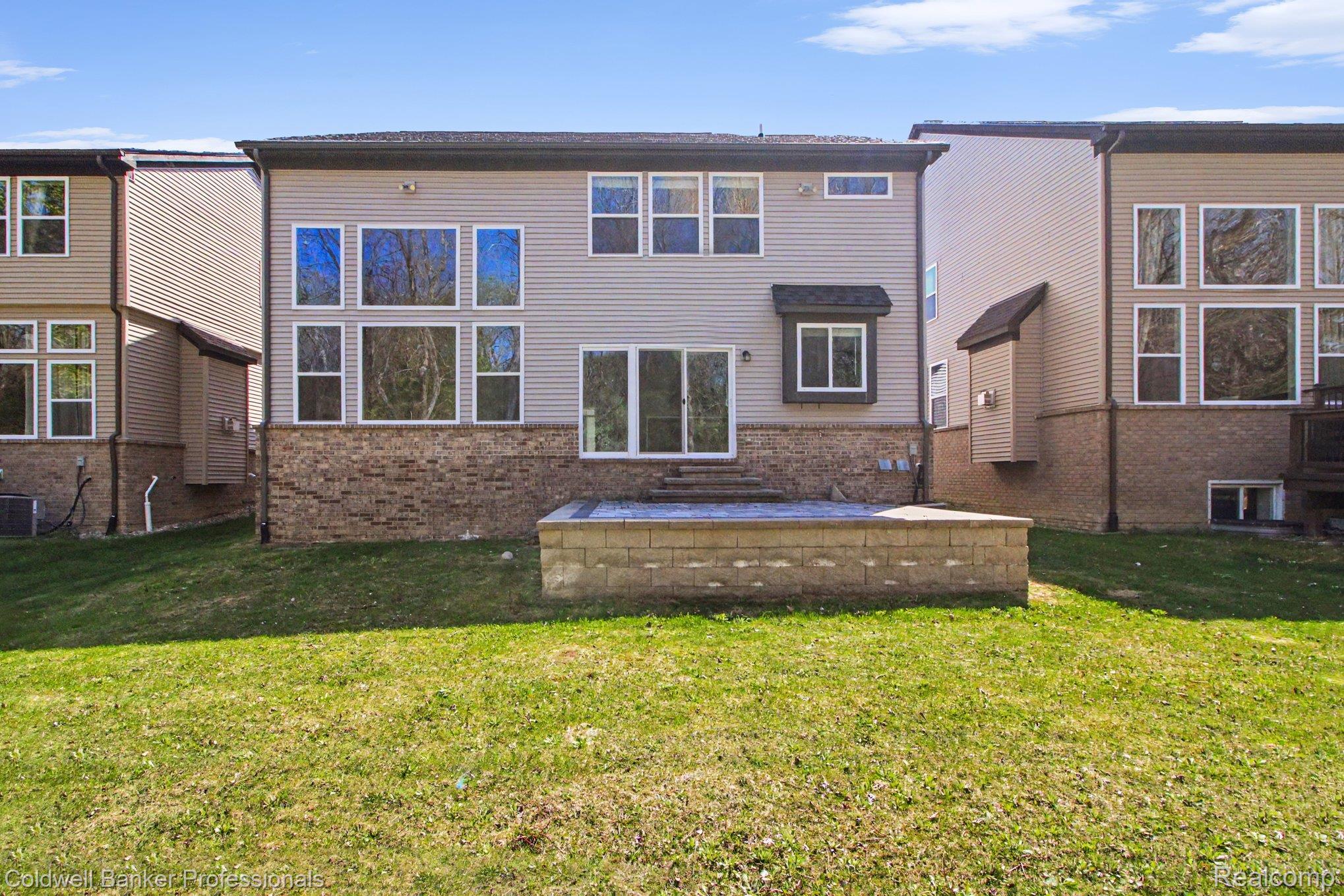 4817 W Stonegate Circle