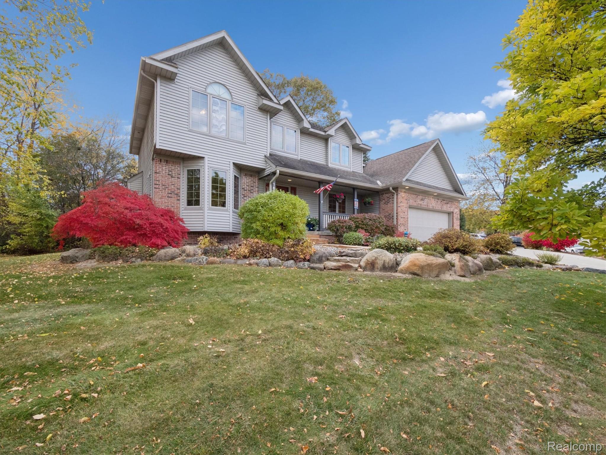 16184 Pine Lake Forest Drive