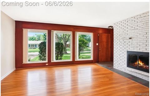 Photo of 29762 Spring River Drive, Southfield City, MI 48076 (MLS # 20261039095)
