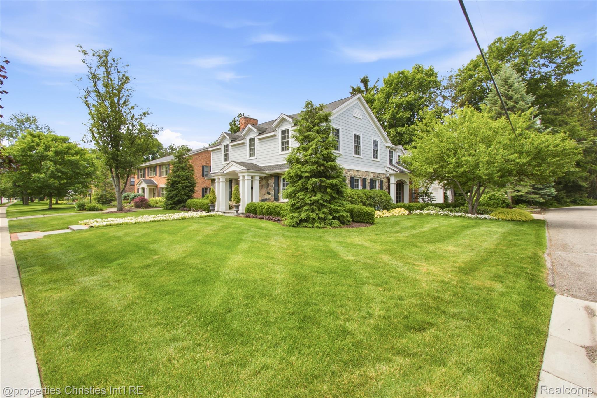 485 Westwood Drive