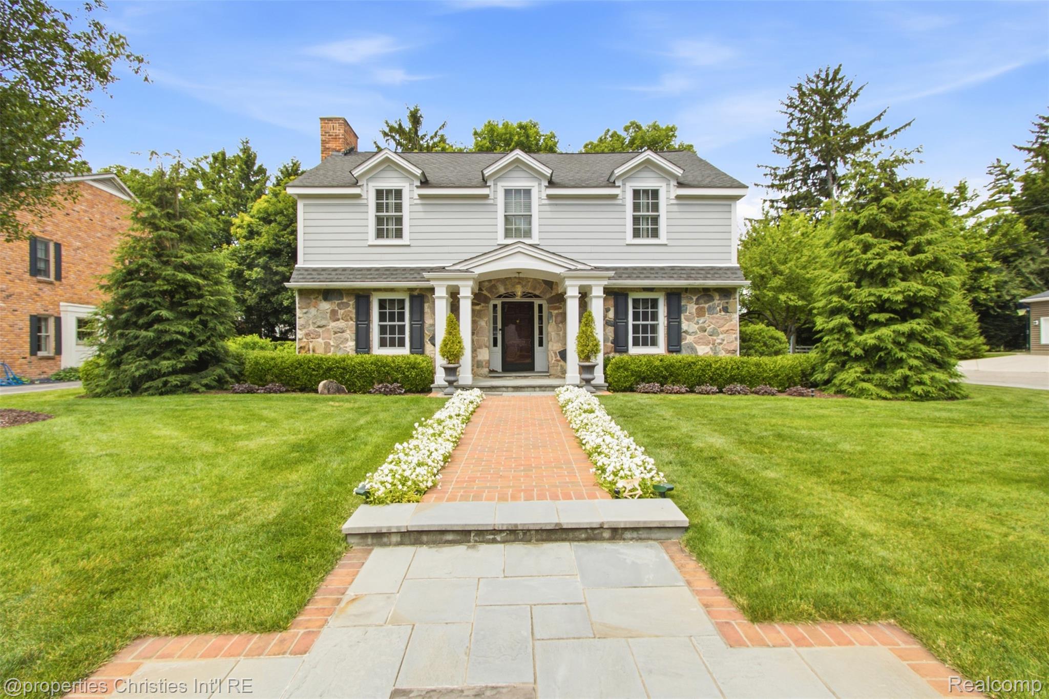 485 Westwood Drive