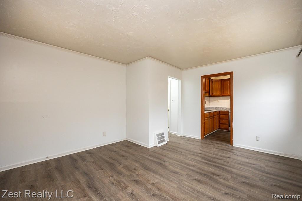 1012 Cloverlawn Boulevard