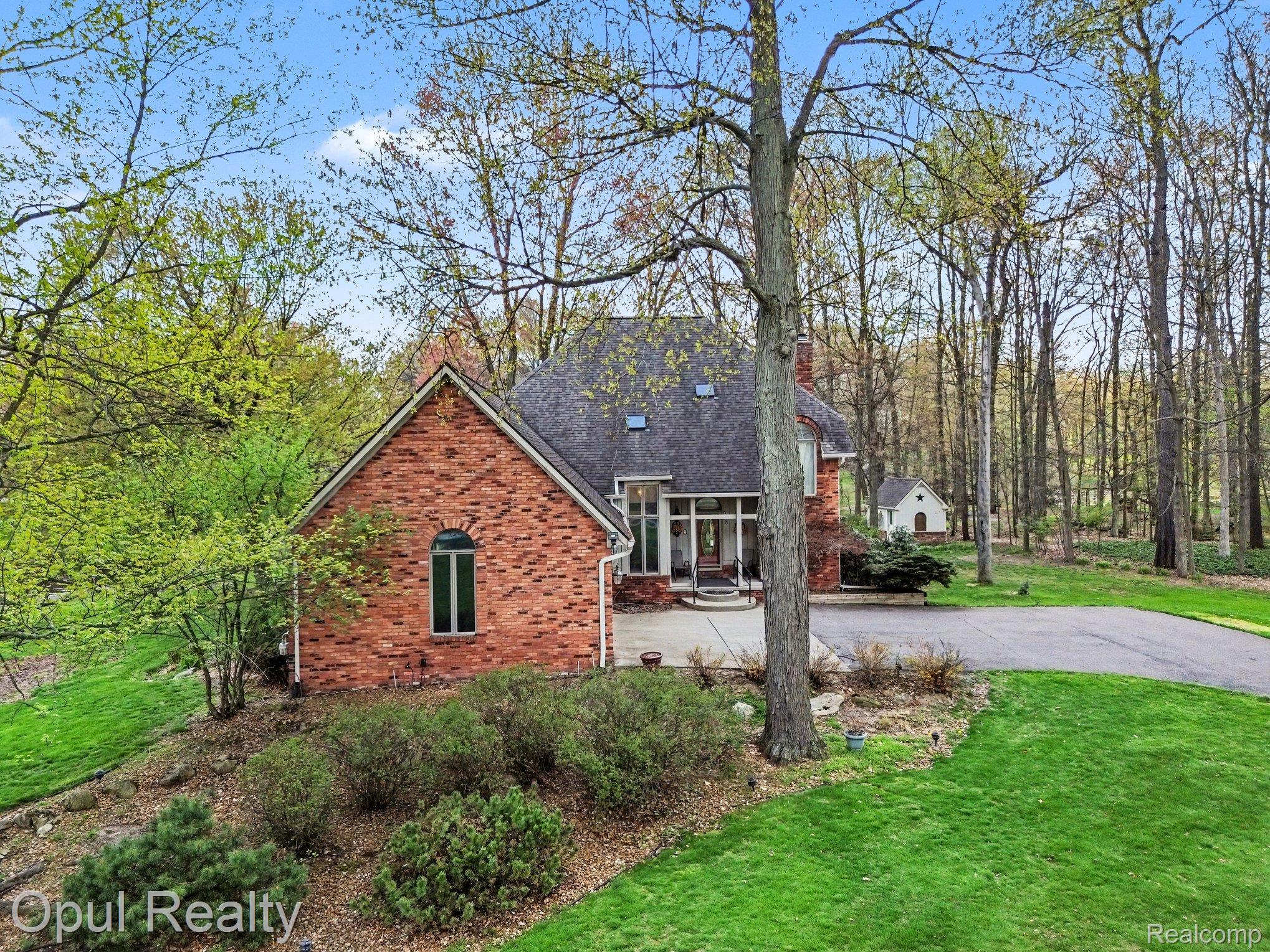3575 Clark Circle