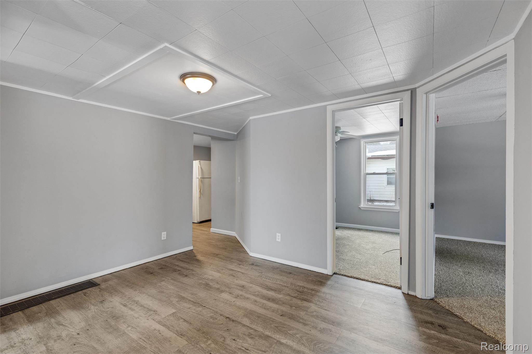 209 W Aldrich Street W