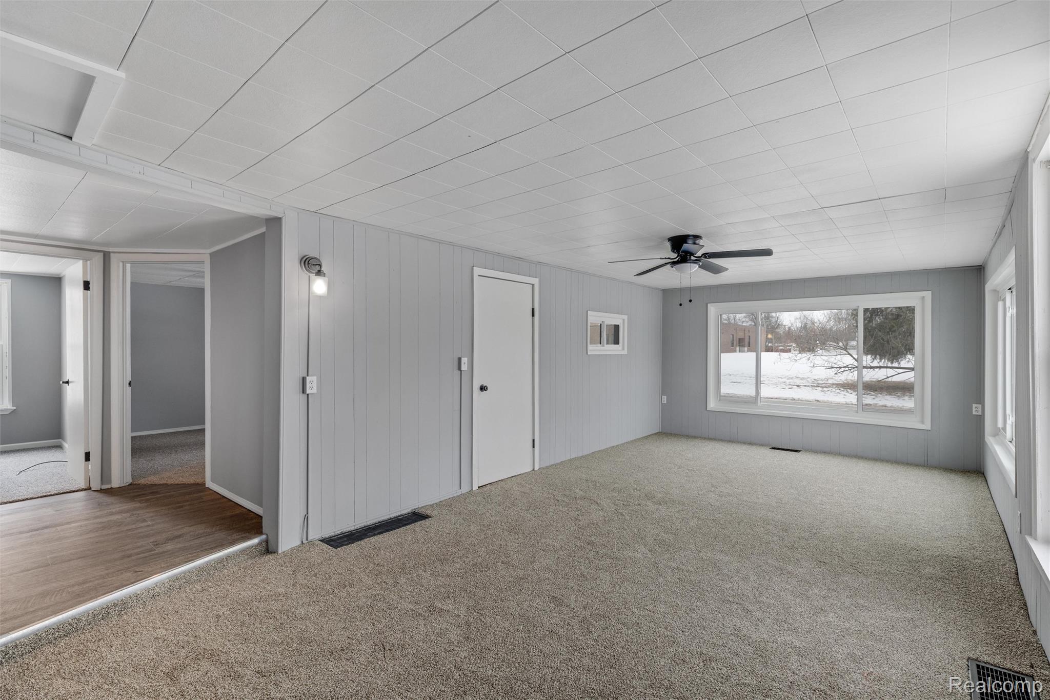 209 W Aldrich Street W