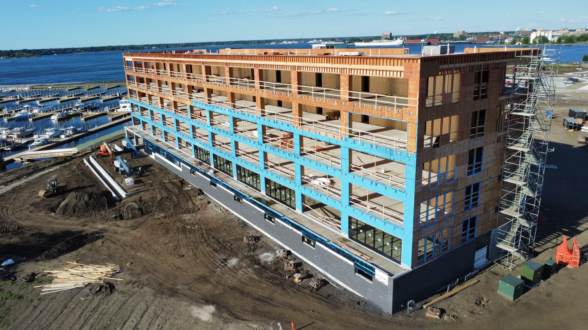 901 Adelaide Circle 204