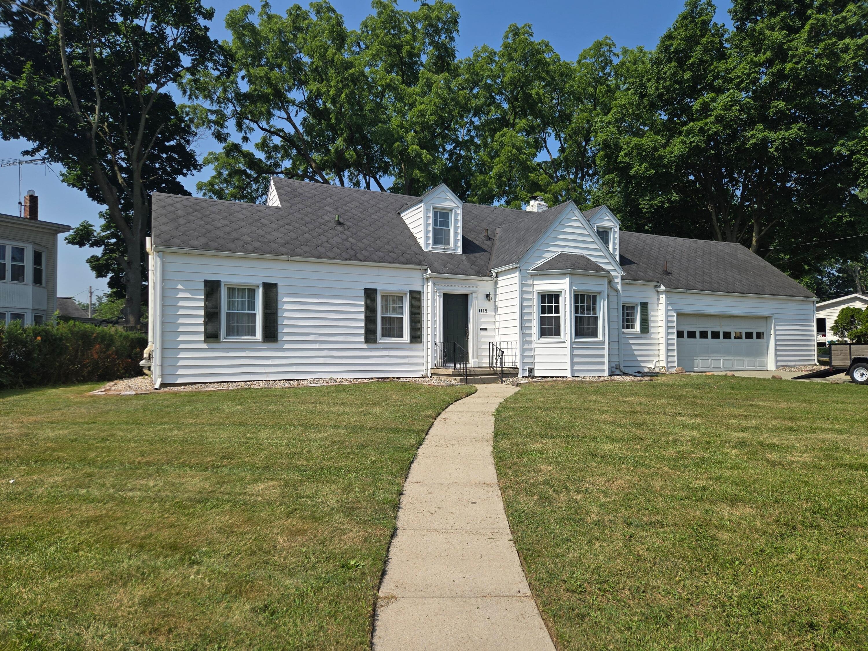 1115 W Maumee Street