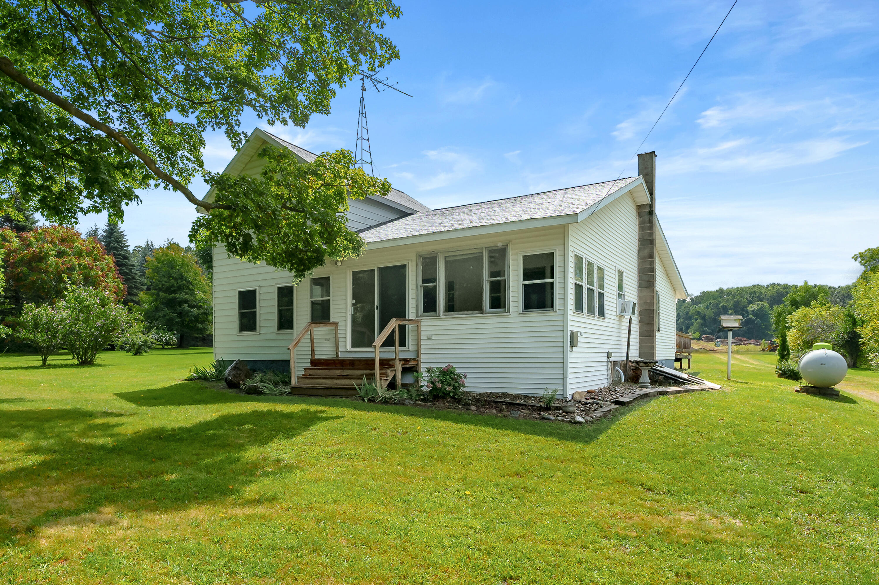 24369 Morton