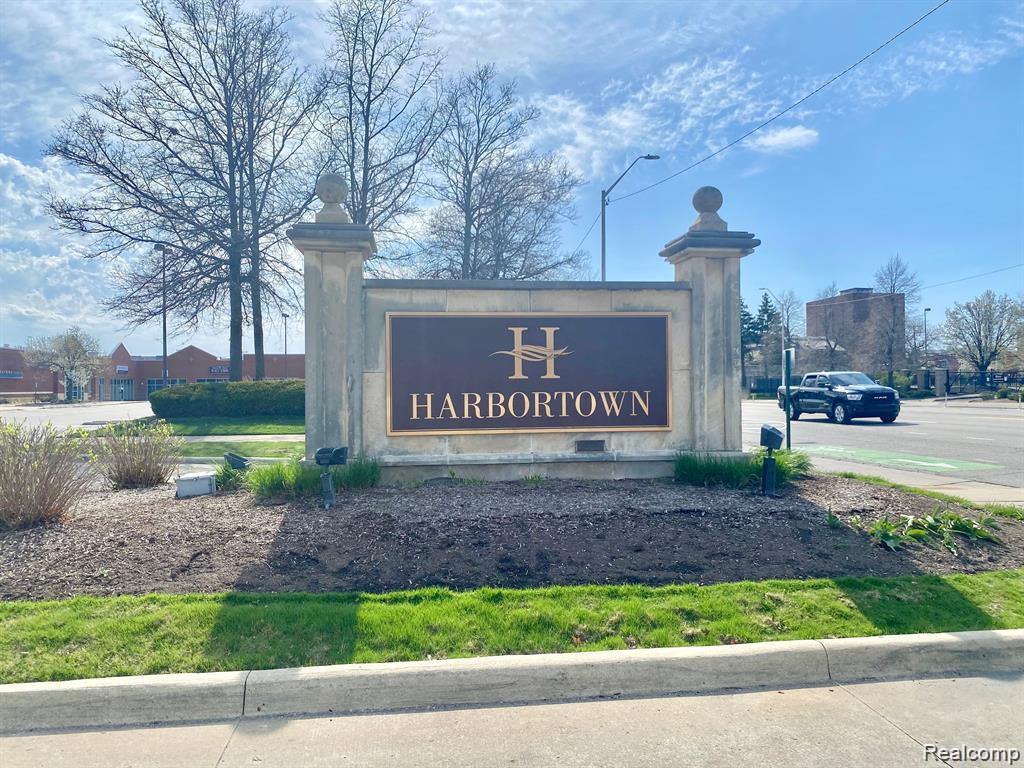 250 E. Harbortown 307