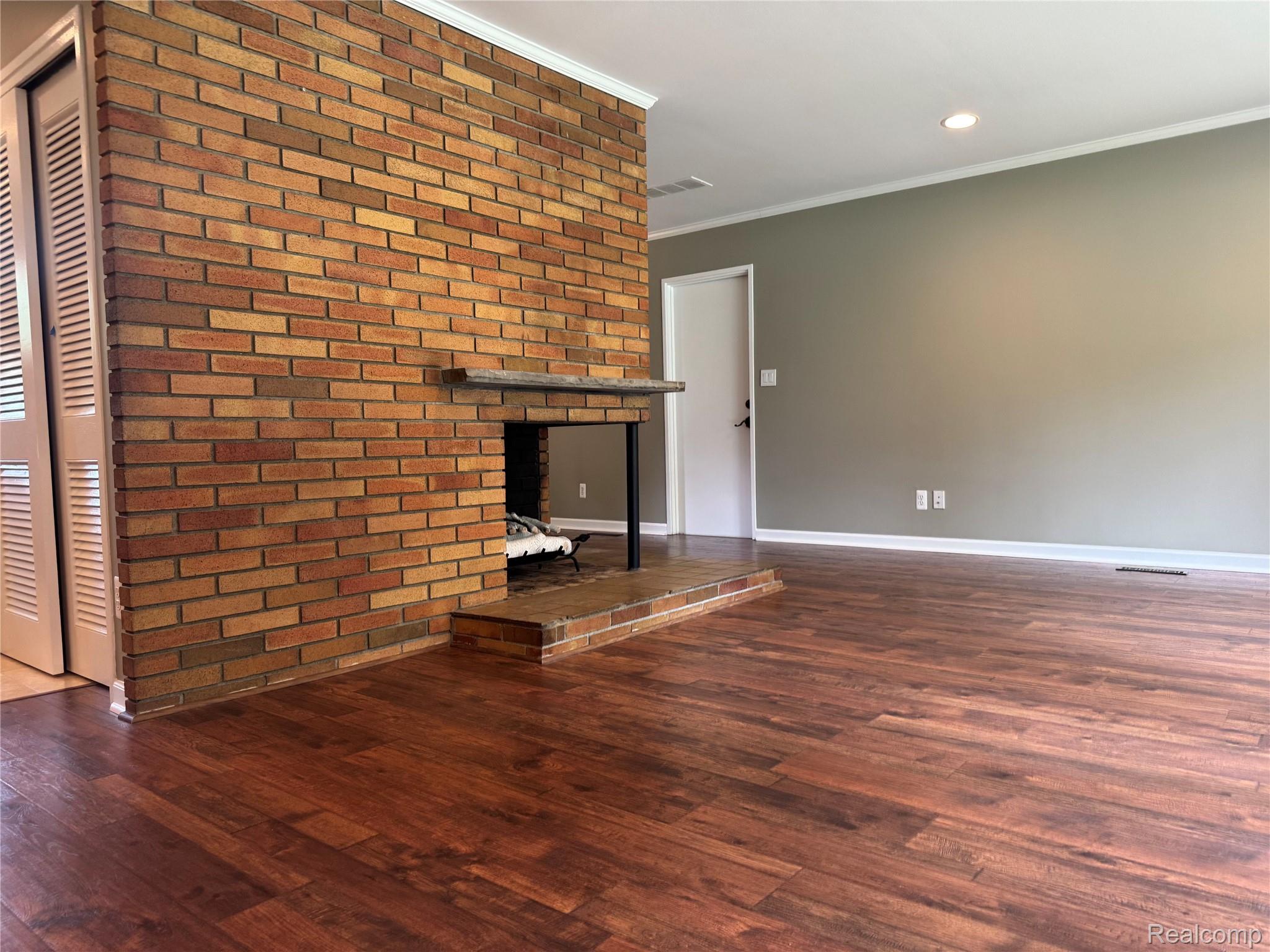 2258 Middlebelt Road