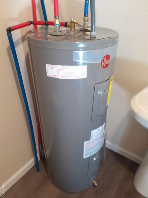 Tiny photo for 3401 N Center Road, Flint City, MI 48506 (MLS # 20261008138)