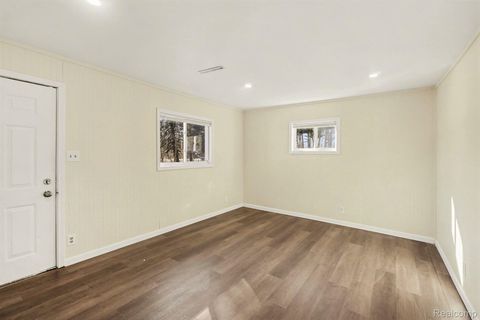 Tiny photo for 3401 N Center Road, Flint City, MI 48506 (MLS # 20261008138)