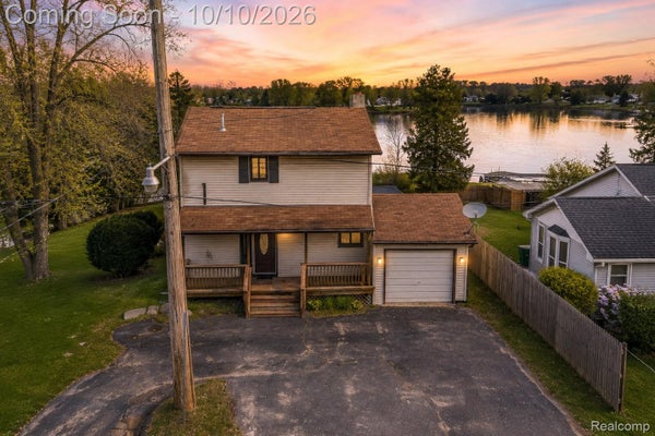10094 ELIZABETH LAKE RD, WHITE LAKE, MI 48386 - Image 37618d2df5b3b8e89c5a08a9331a1570/747435433