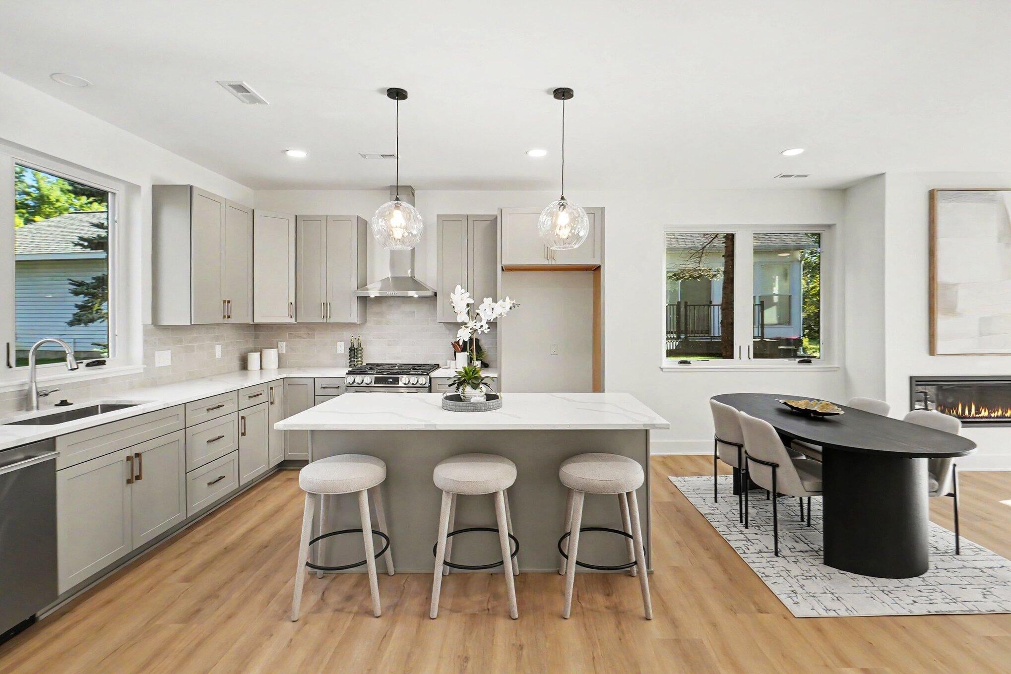 8135 Island Court