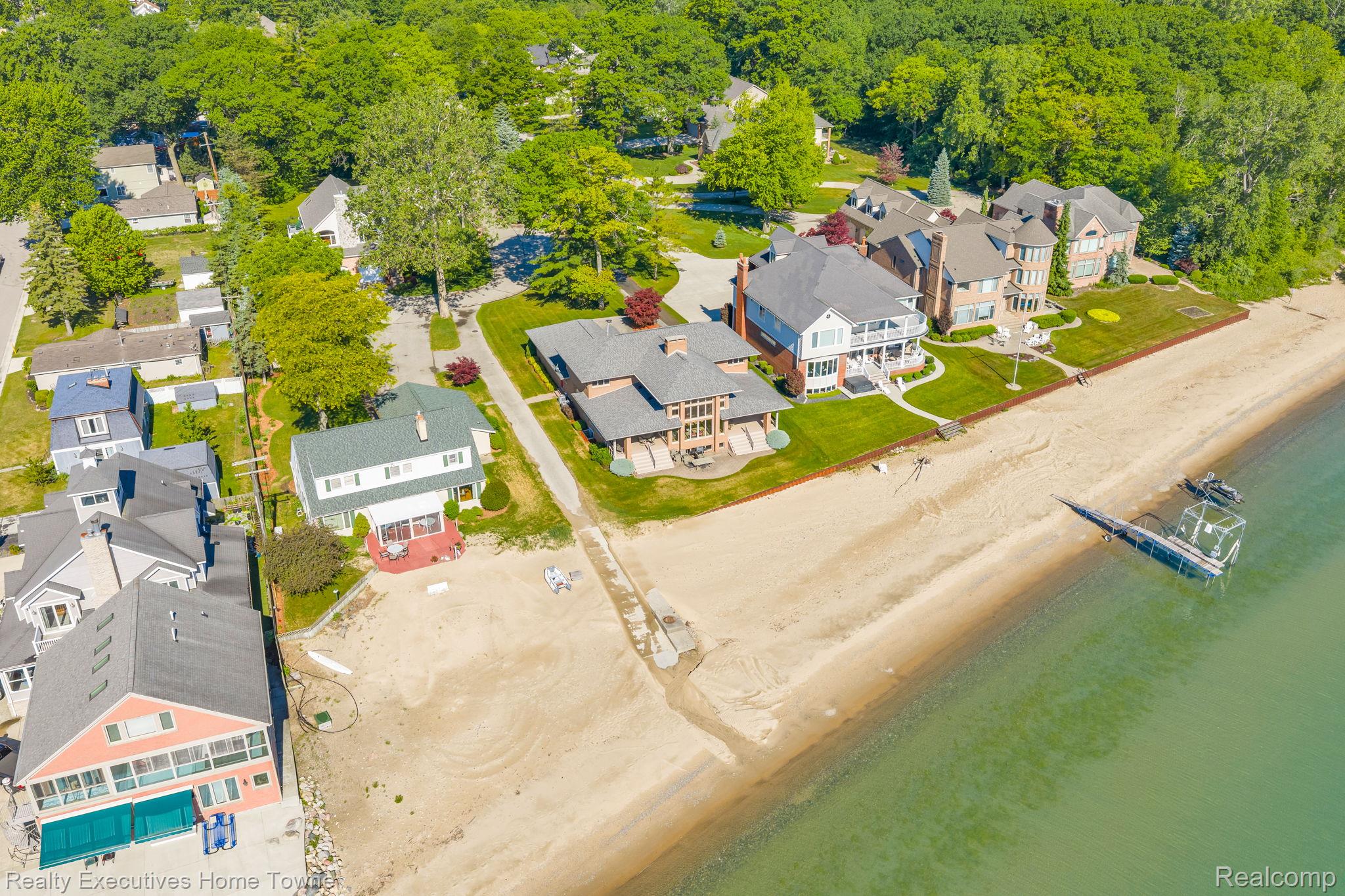2975 Sandy Oaks Lane