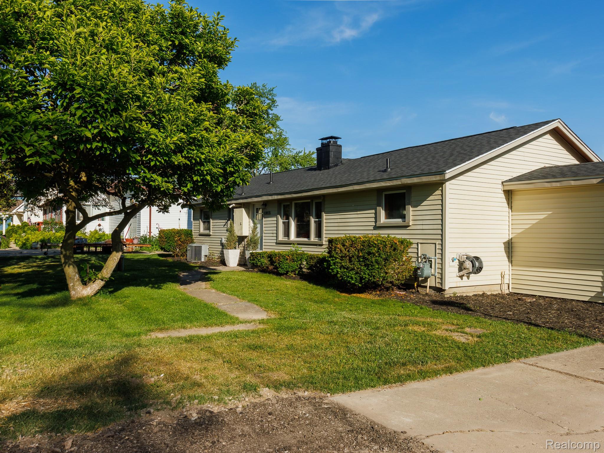 11560 Island Ct Court