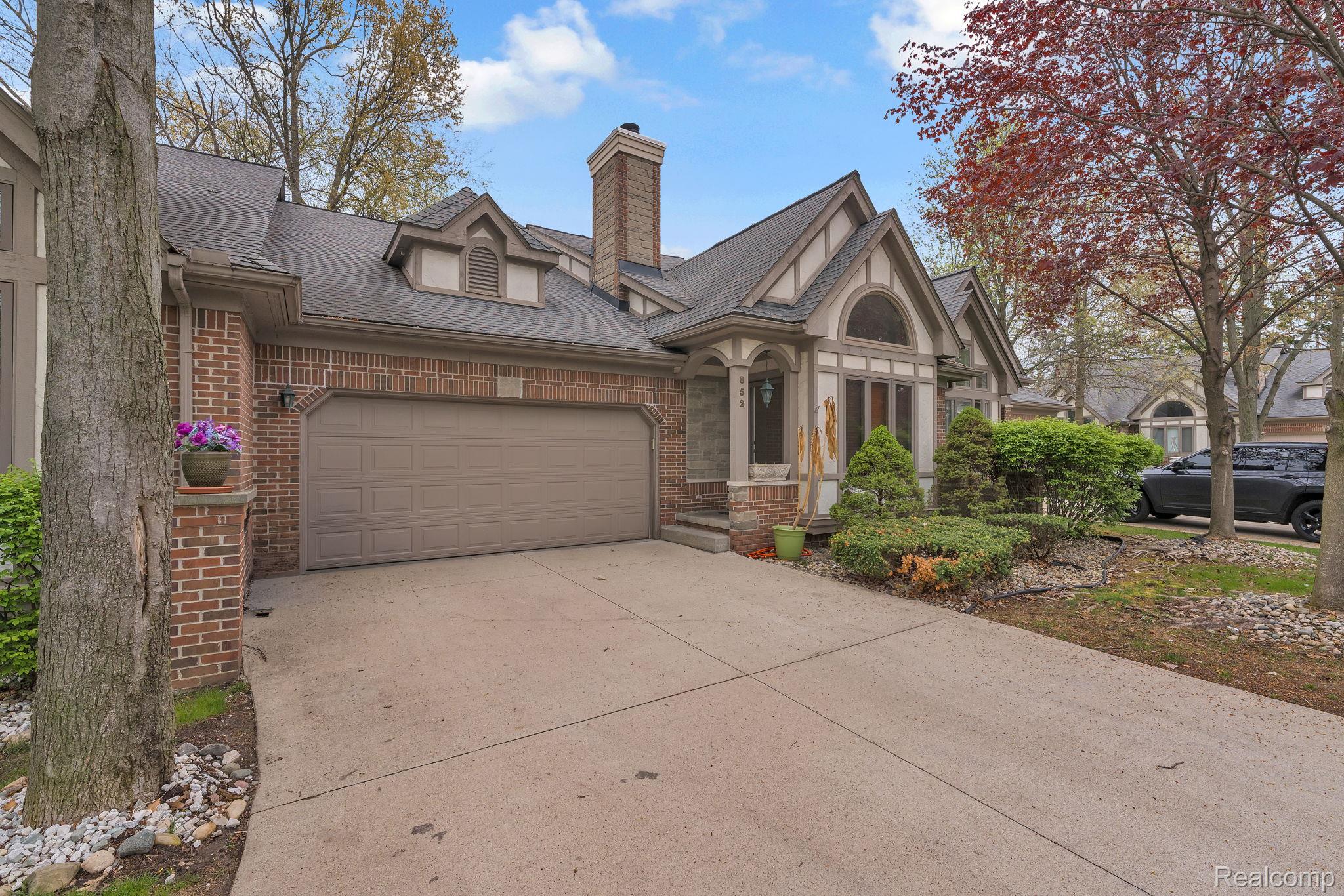 852 N Beech Daly Road