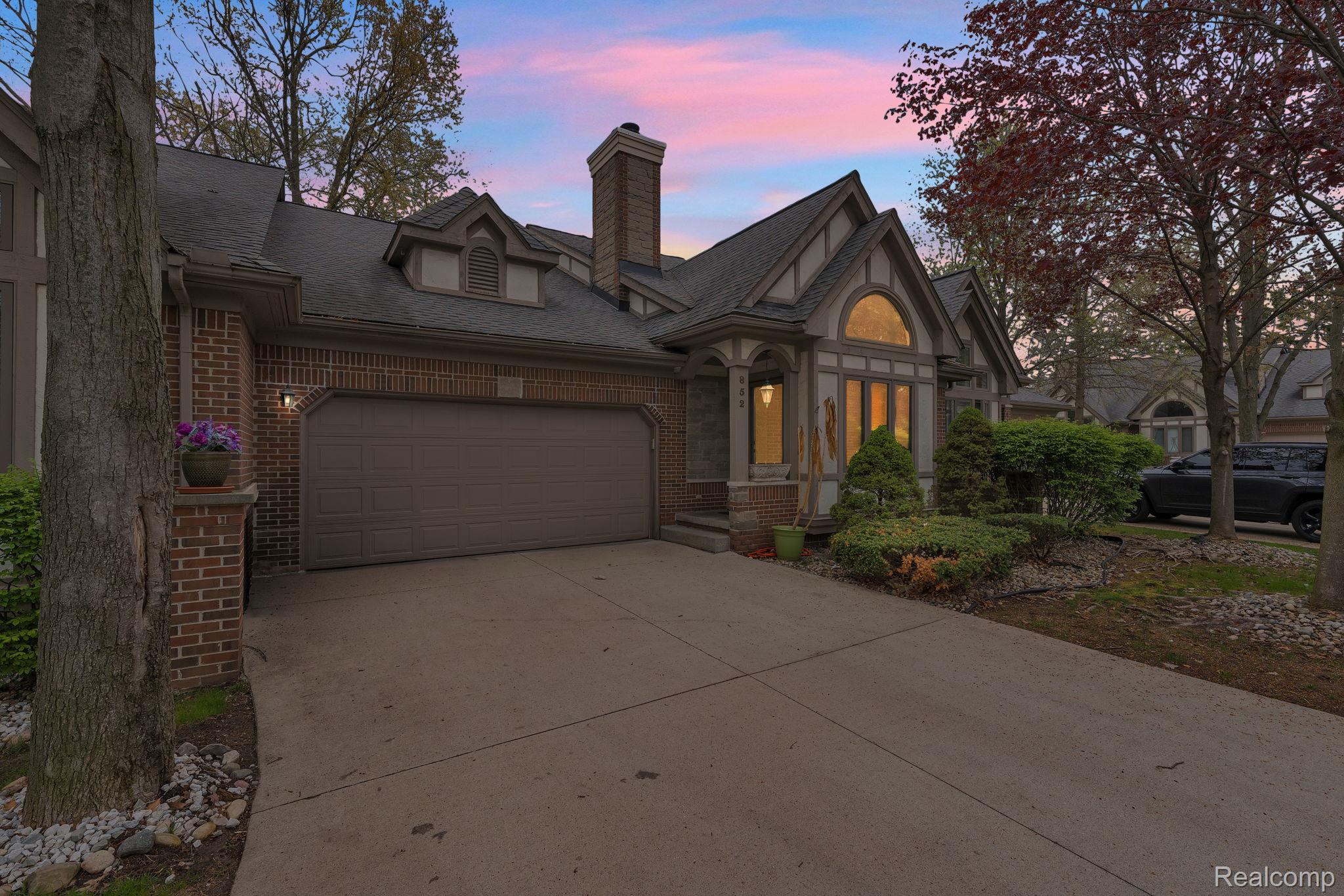 852 N Beech Daly Road
