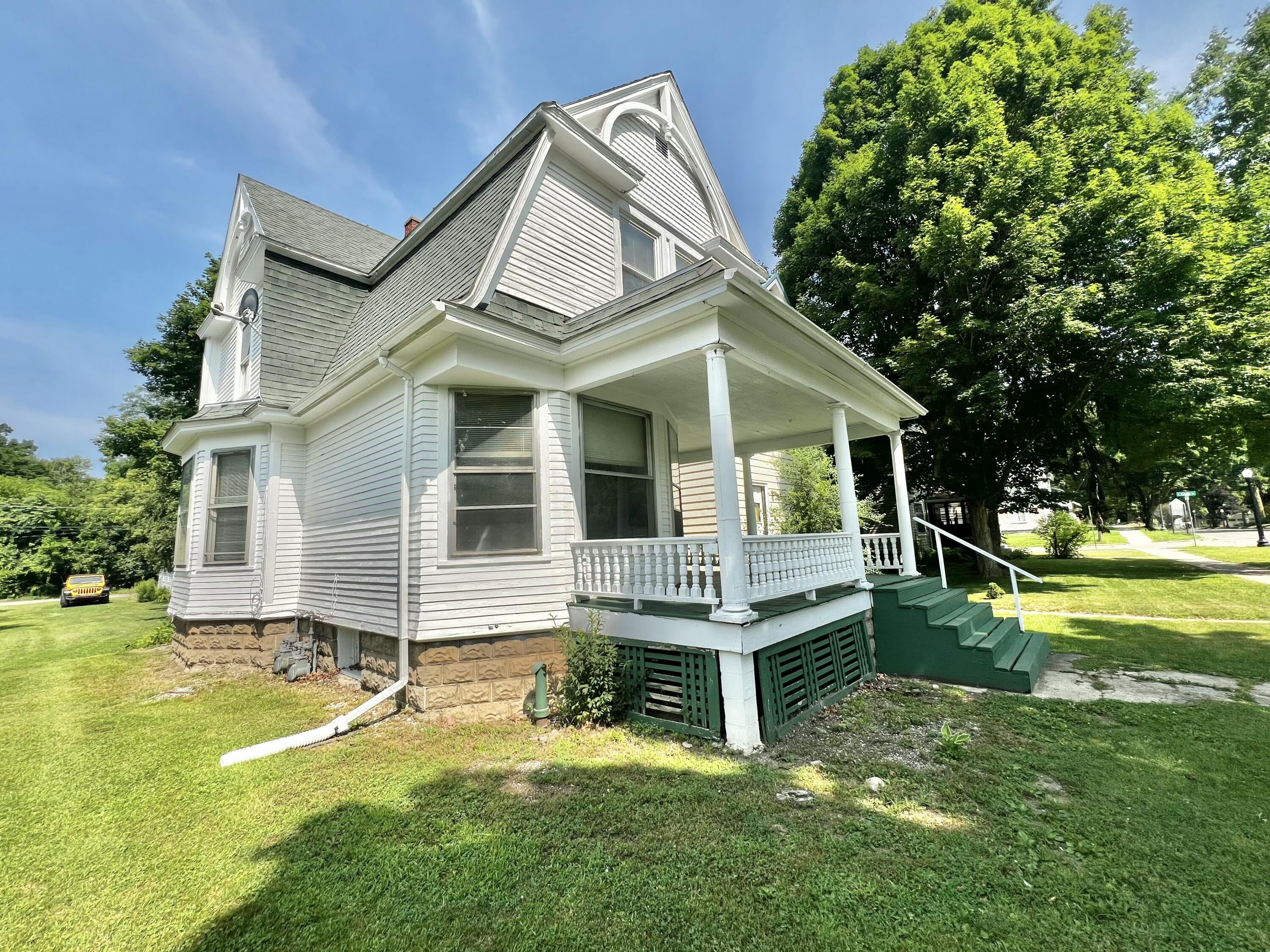 86 S Howell Street