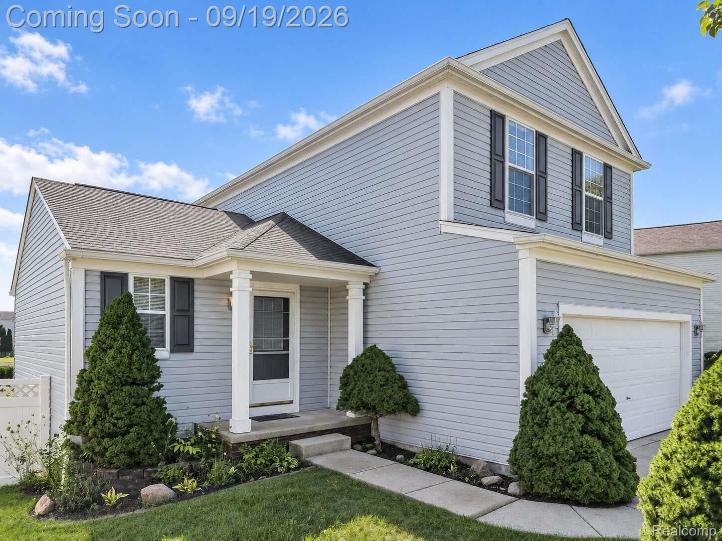 10065 Edgewater Trail