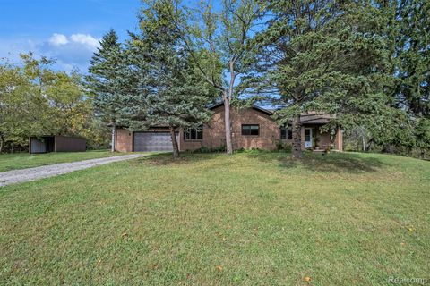 12345 Alcoy Drive Fenton City MI 48430