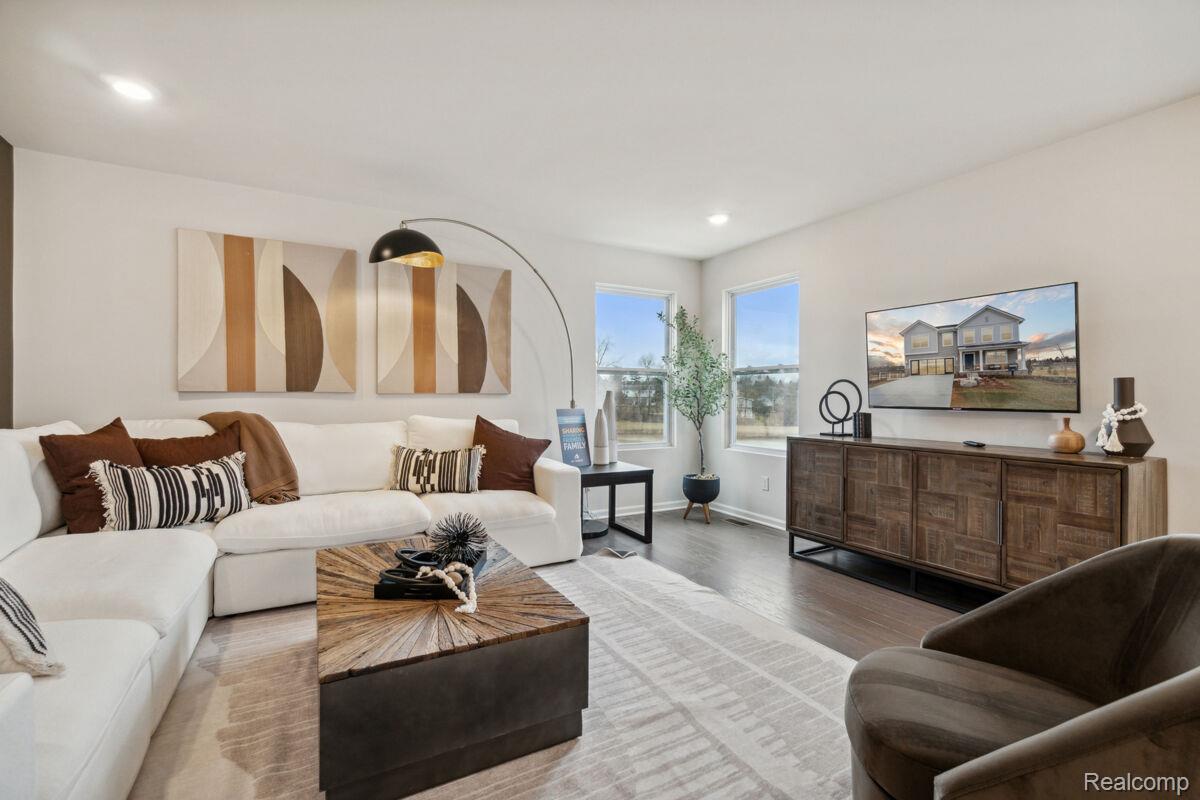 4145 Sedgeview