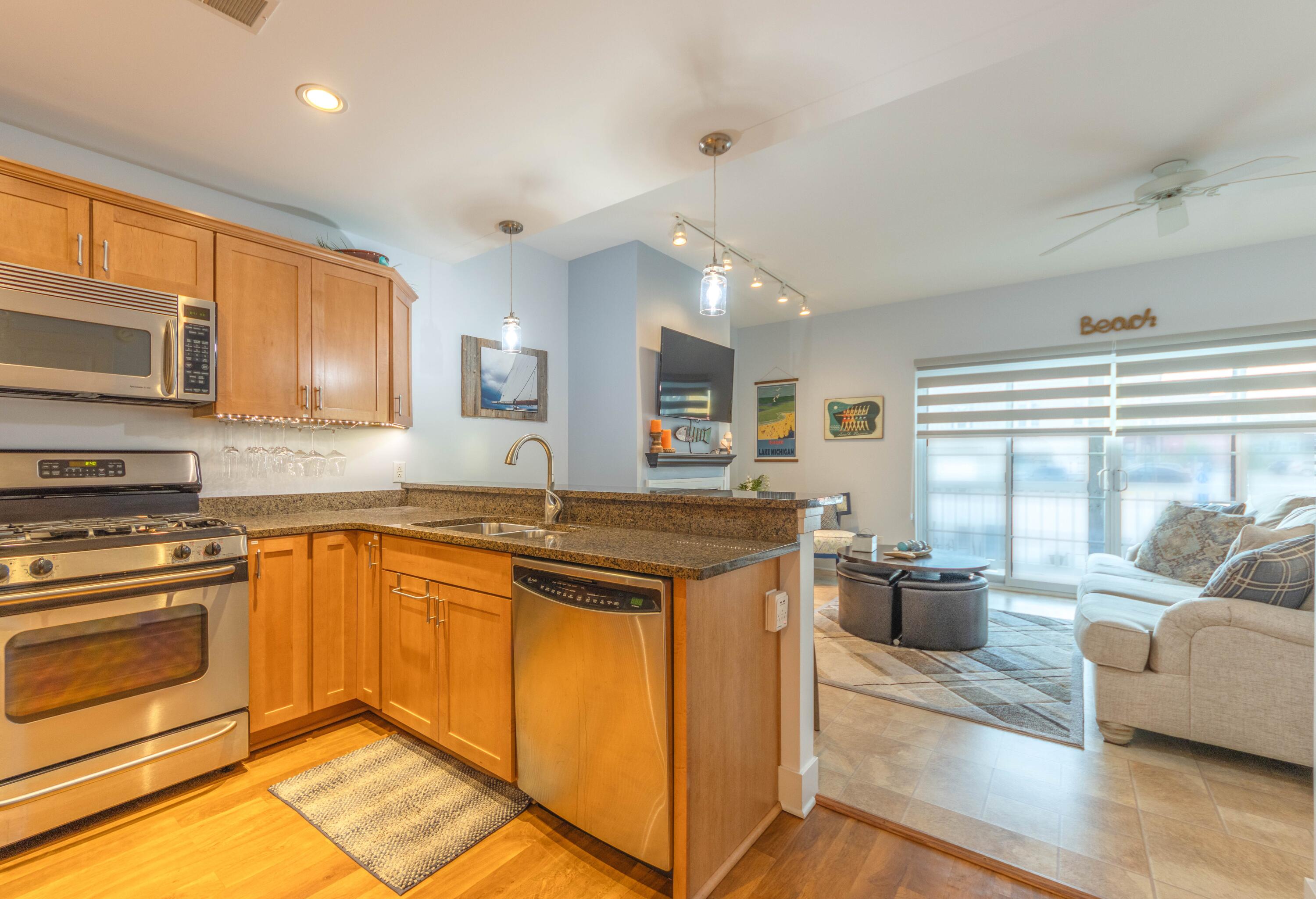 516 Williams Street 12