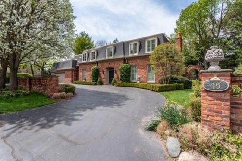 45 Lakecrest Lane Grosse Pointe Farms City MI 48236