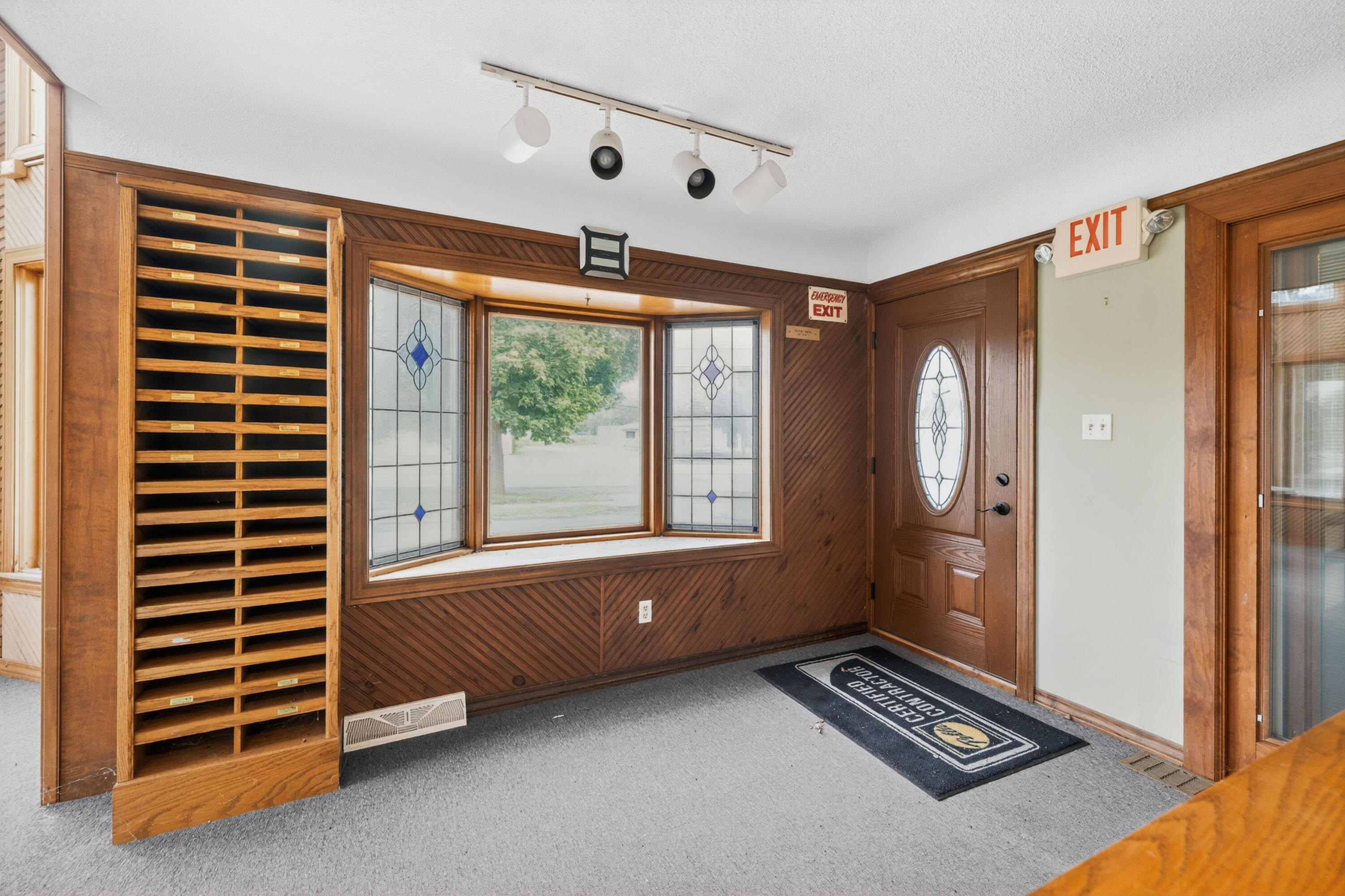3829 West Road