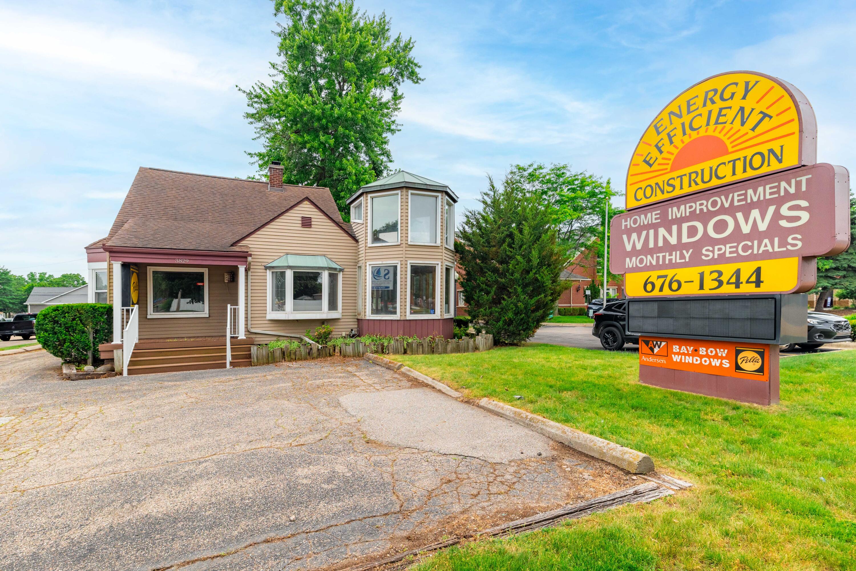 3829 West Road