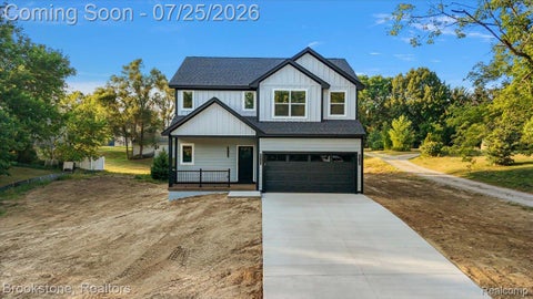 Photo of 3080 W Newberry Road, Waterford Charter Township, MI 48329 (MLS # 20261056057)