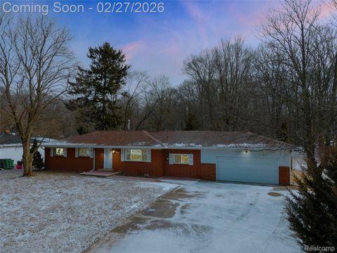 13515 Lenmoore Road Van Buren Charter Township MI 48111