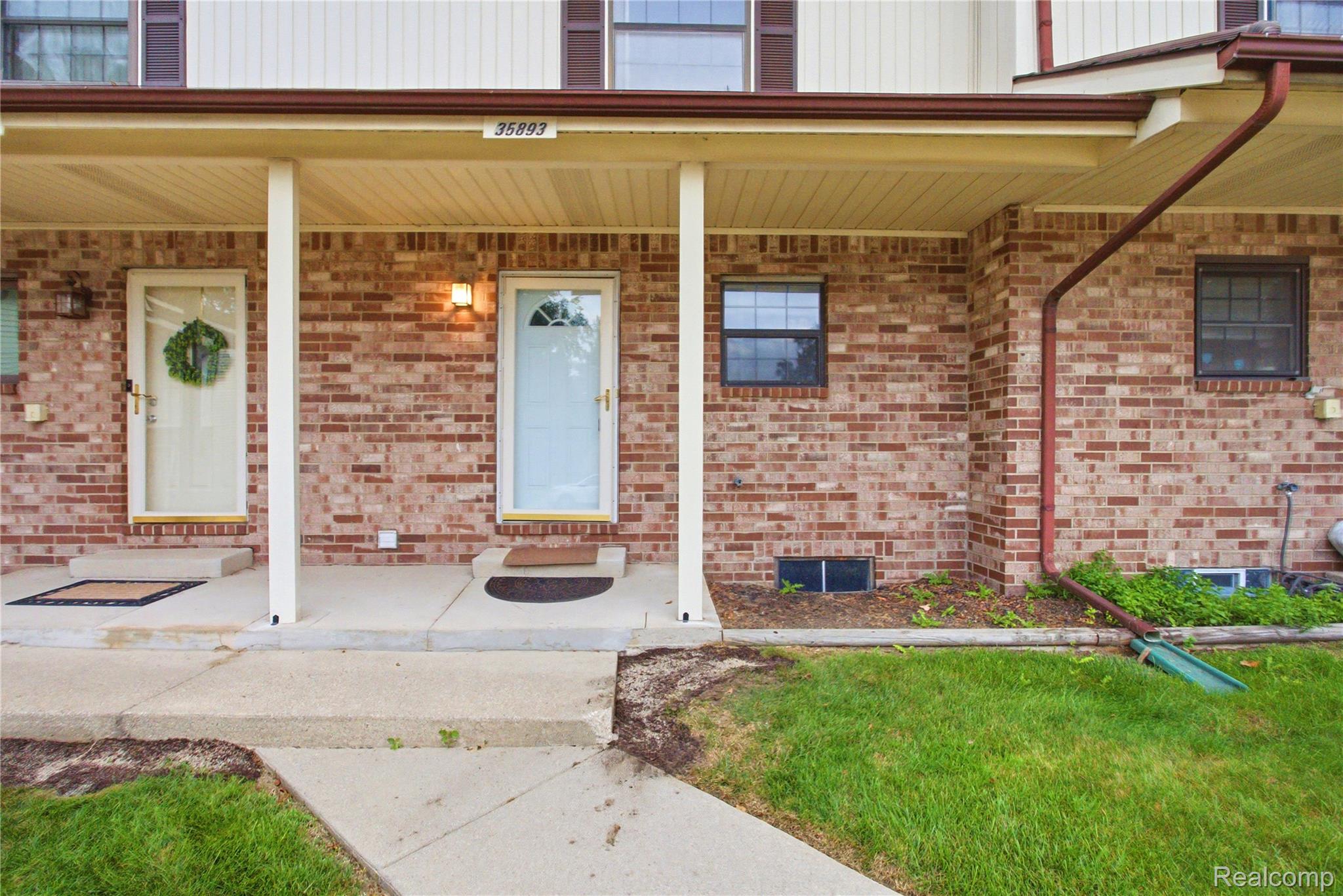 35893 Castlewood Court