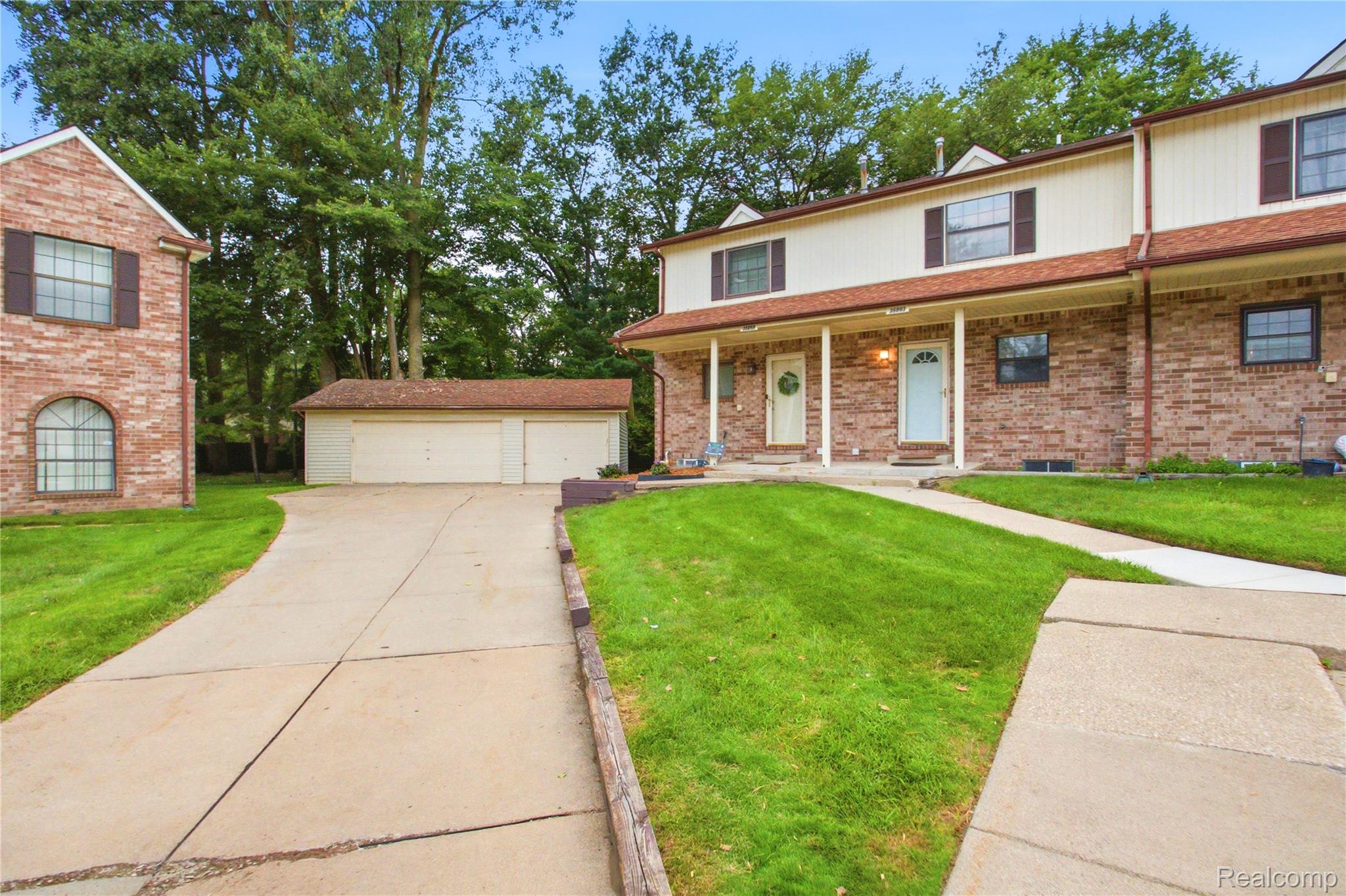 35893 Castlewood Court