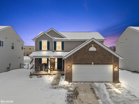 Photo of 51336 Times Square Drive, Shelby Charter Township, MI 48315 (MLS # 58050196172)