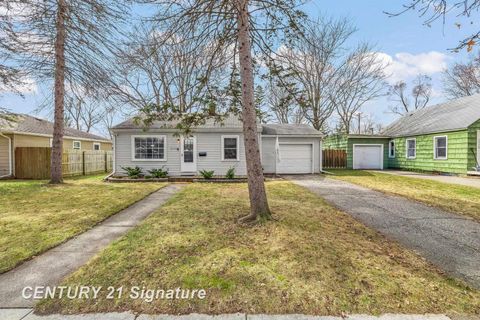 2115 Carolina Street Midland City MI 48642