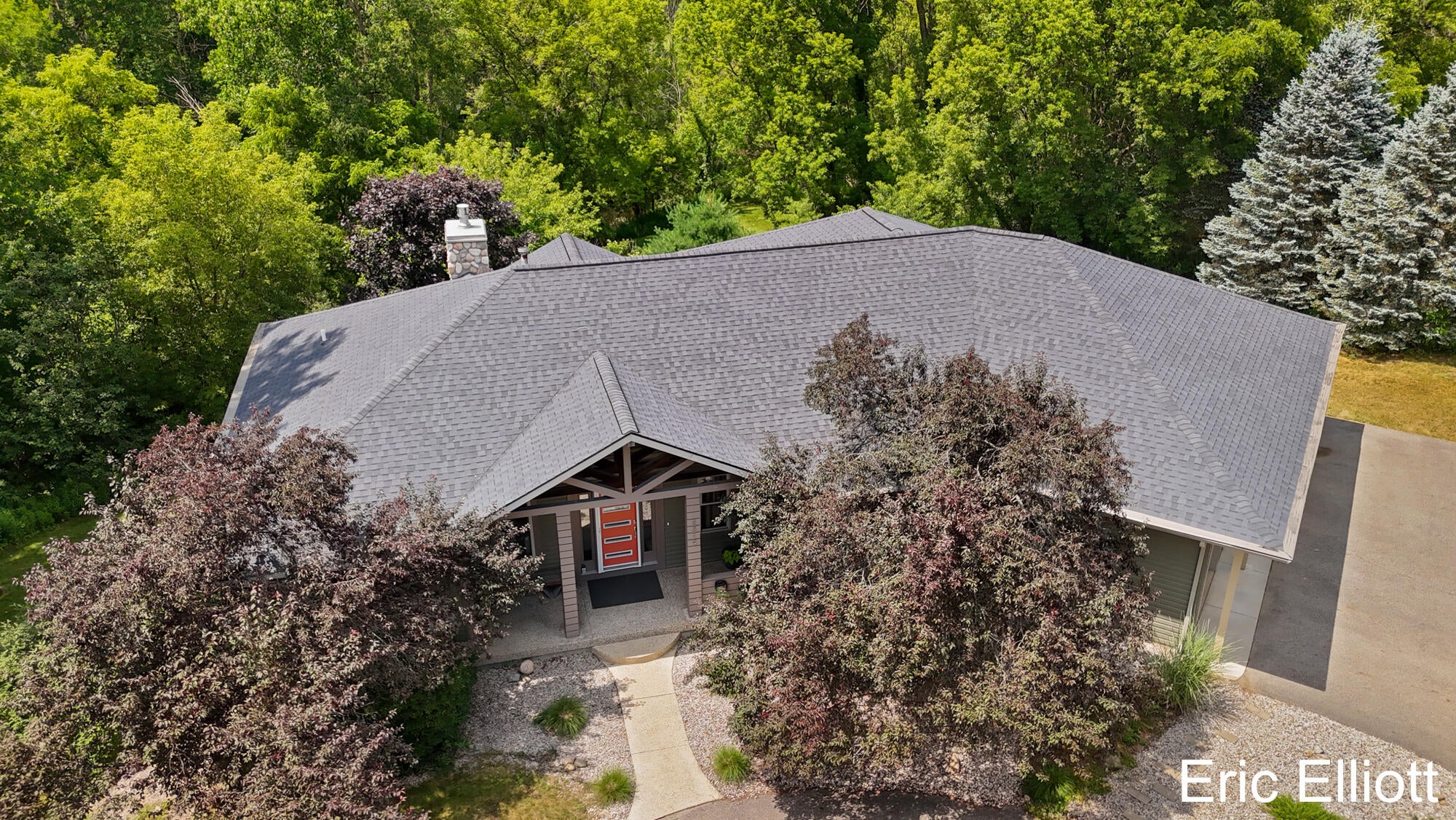2219 Sawmill Drive NE