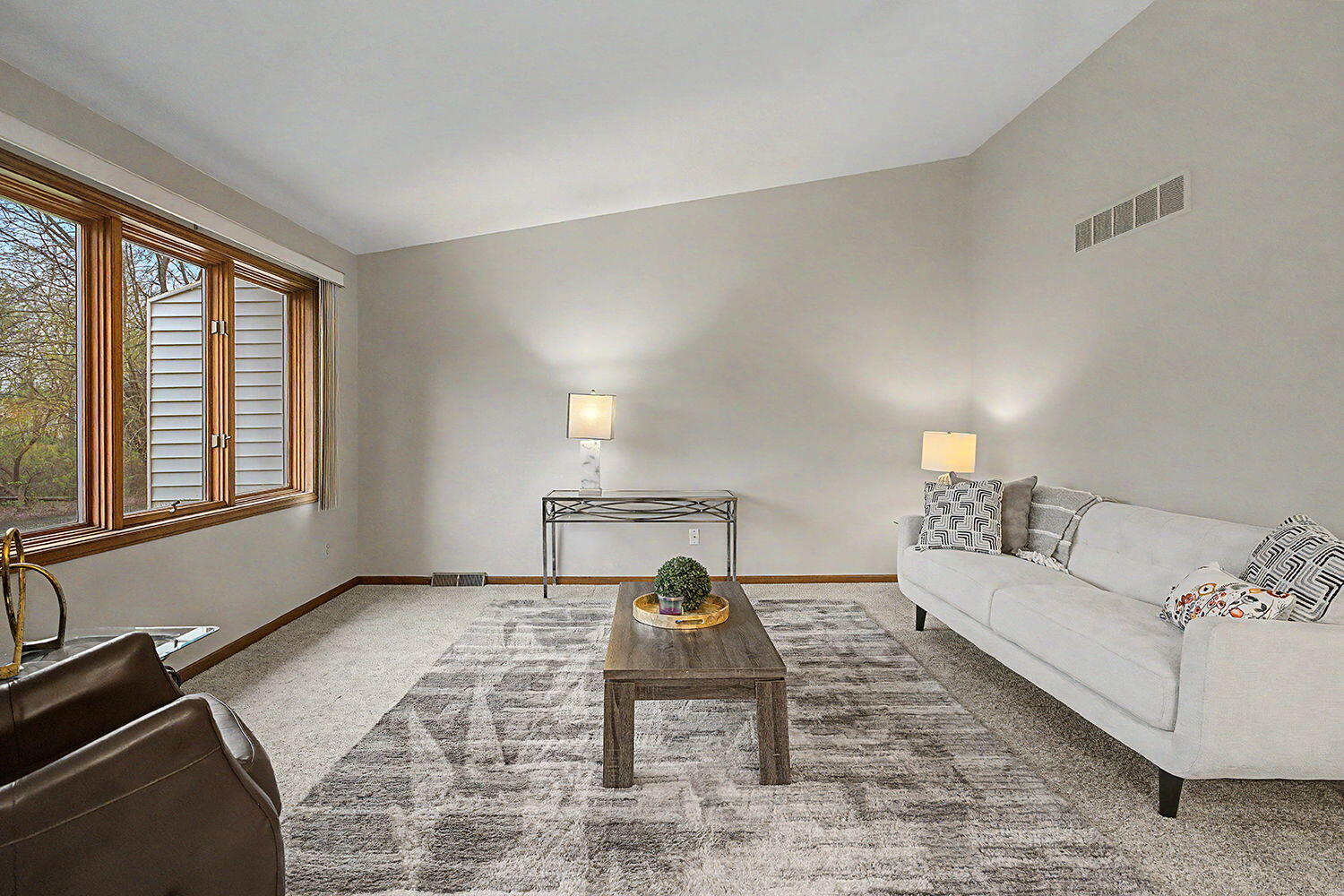 1086 Amberwood West Drive SW