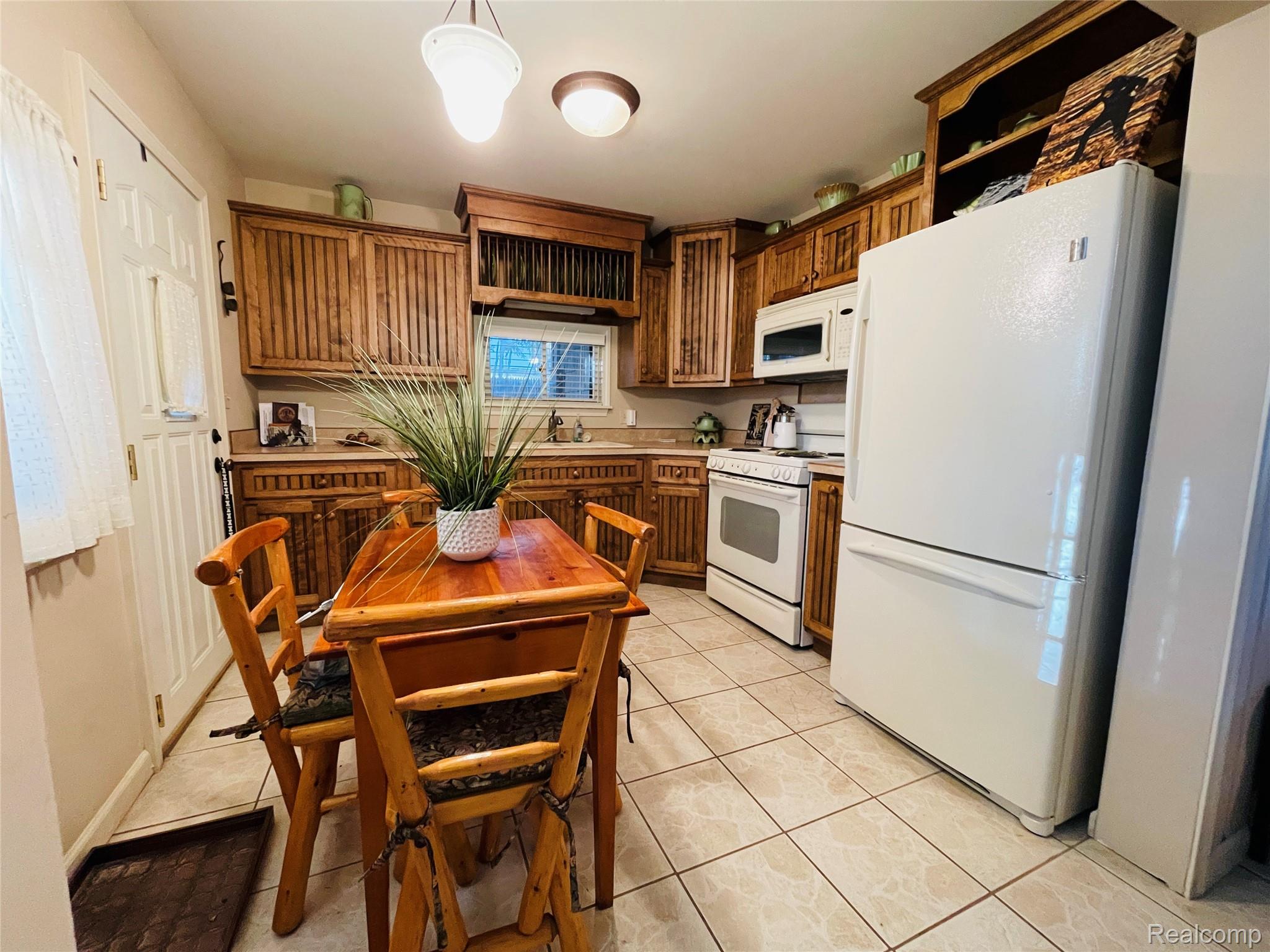465 Ogemaw Road