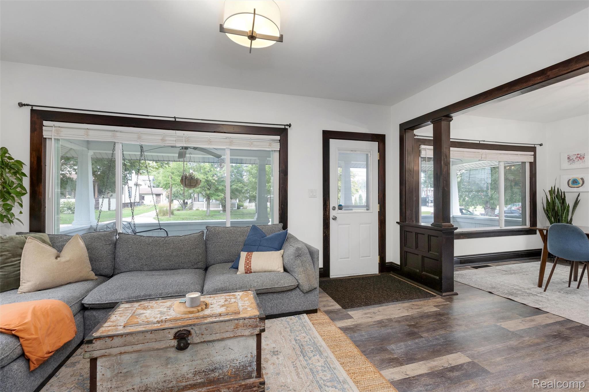 709 E Clinton Street
