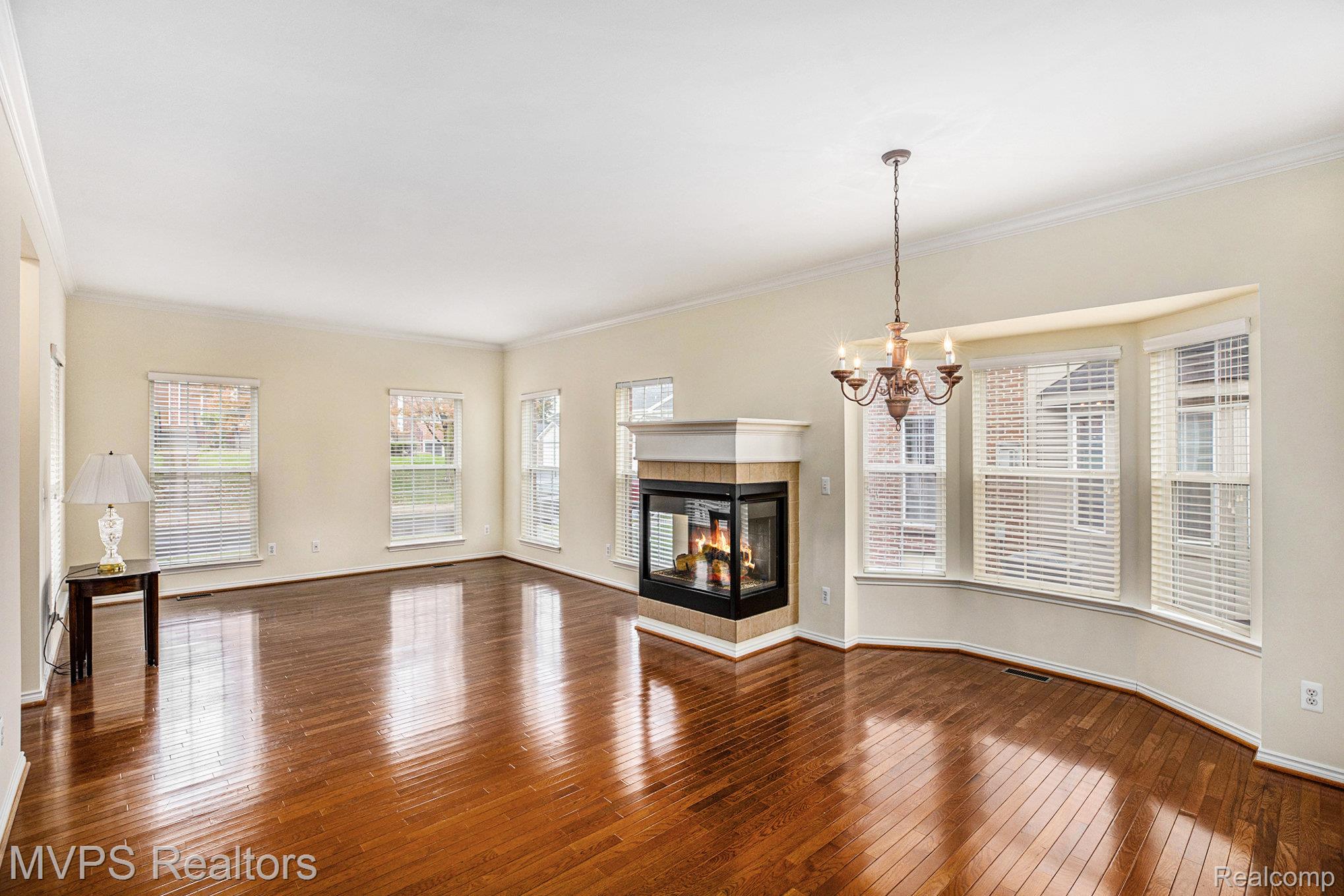 42640 Park Cresent Drive