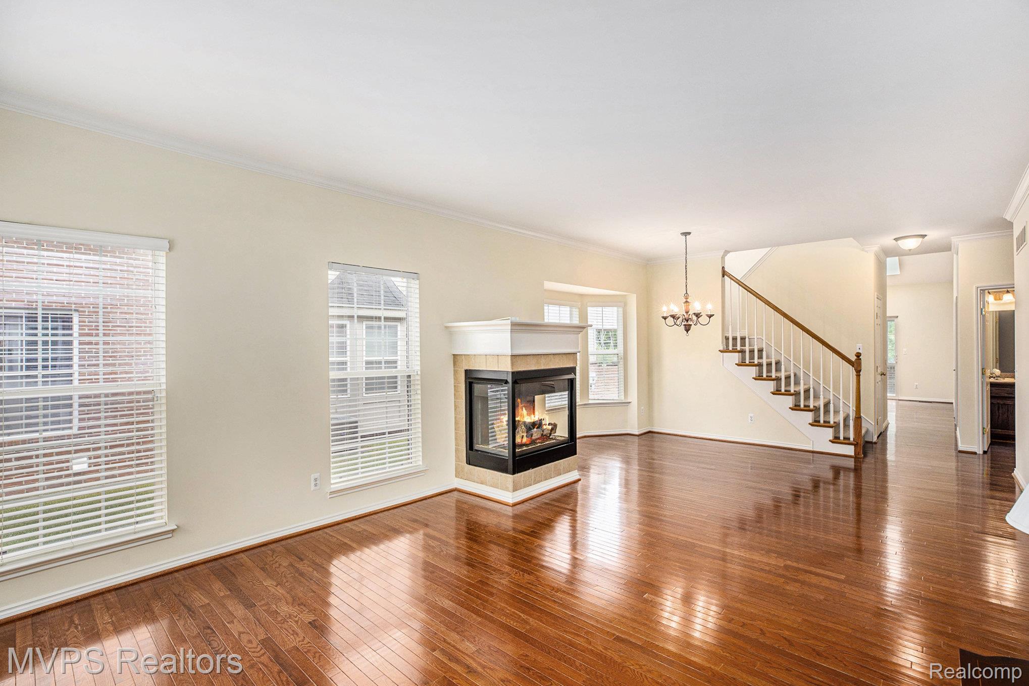 42640 Park Cresent Drive